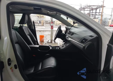 2013 Lexus Ct 200H z USA, uszkodzony, nr VIN JTHKD5BH5D2170005